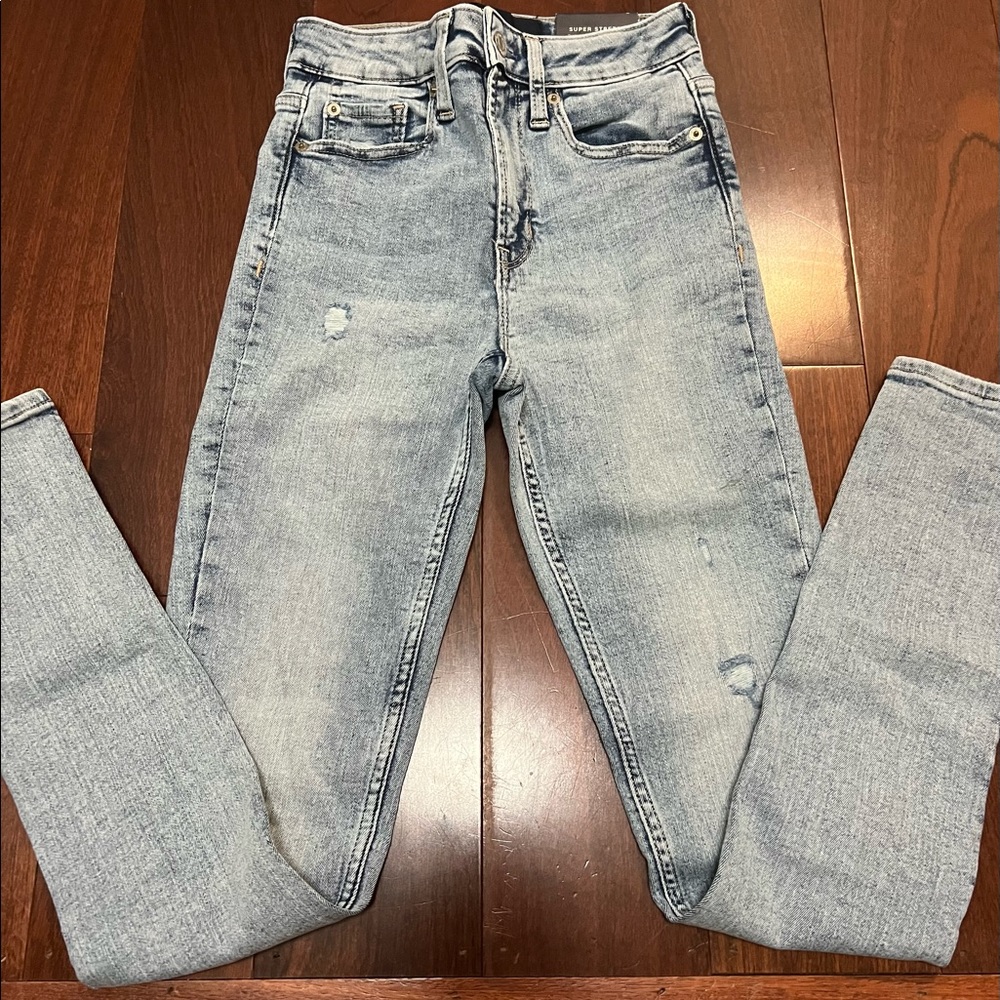 Gap High Rise Universal Legging